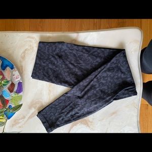 Lululemon Camo Align leggings